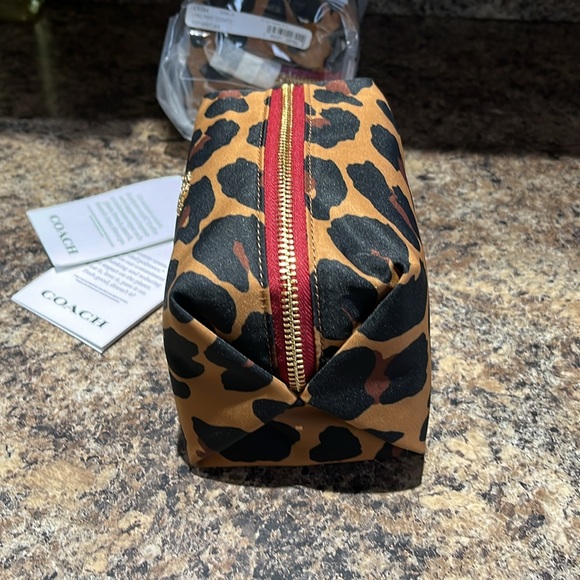 Coach Small Boxy Cosmetic Case With Leopard Print - Picture 4 of 8